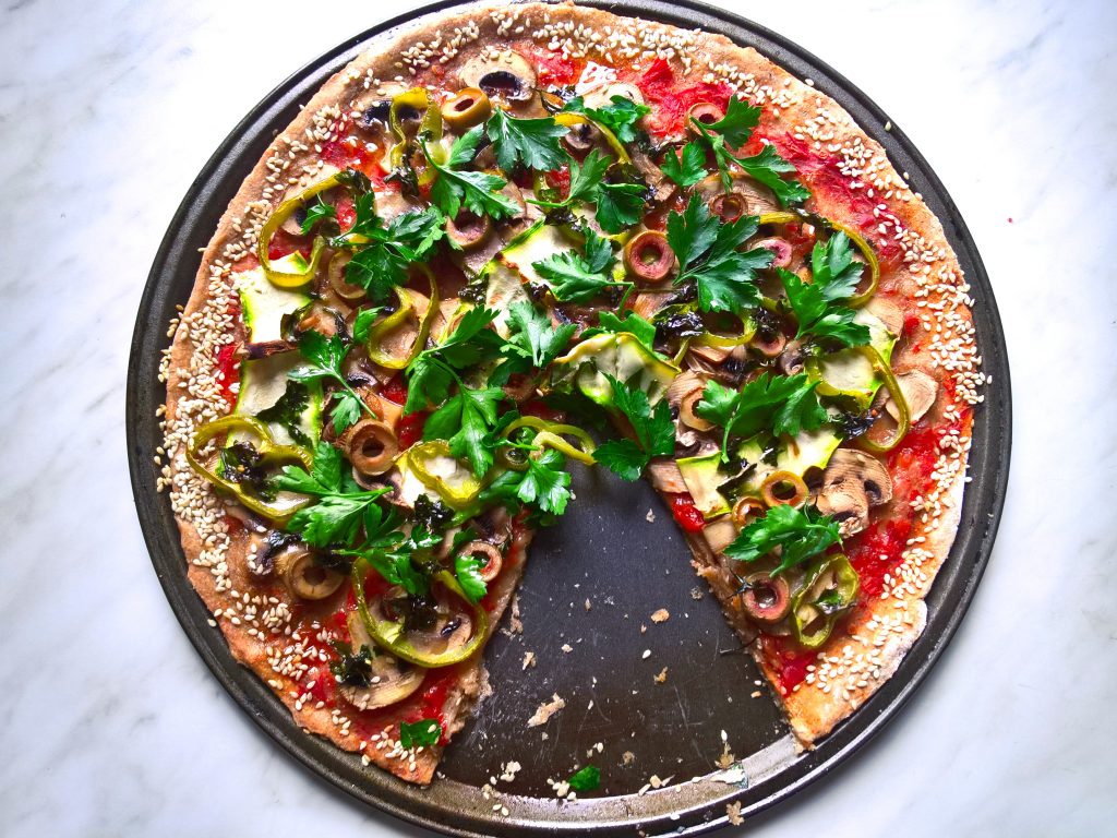 Vegan-pizza-with-zucchini-parsley-peppers-and-olives