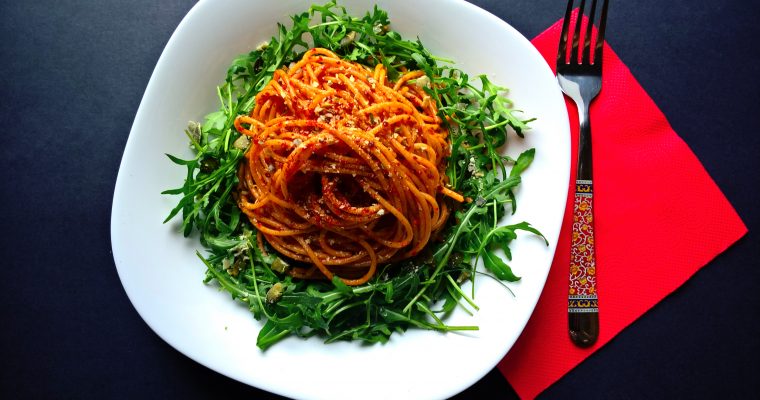 Spaghetti With Red Pepper Flakes, Arugula and Olive Oil